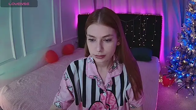 Snapshot of Alisa_Wood chatting on 02.19.26 Alisa Wood online show from 02.19.26