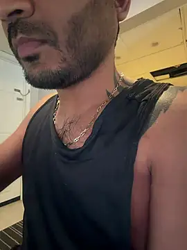 Snapshot of DaggerTie chatting on 02.09.26 DaggerTie online show from 02.09.26