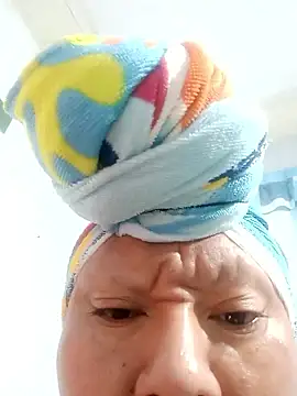 Snapshot of perrit17 chatting on 02.19.26 perrit17 online show from 02.19.26