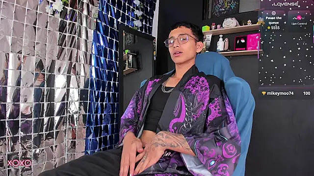 Snapshot of _Josh_Moon_ chatting on 02.19.26 Josh Moon online show from 02.19.26