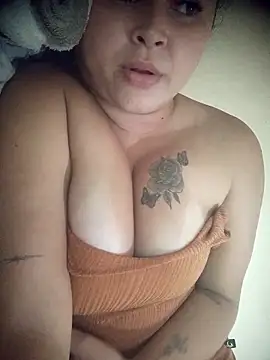 Snapshot of brunaahot chatting on 02.28.26 brunaahot online show from 02.28.26