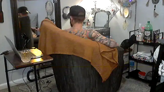 Snapshot of F_D_R_ chatting on 02.24.26 F D R online show from 02.24.26