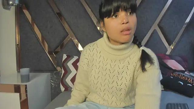 Snapshot of Maggyx chatting on 05.02.26 Maggyx online show from 05.02.26