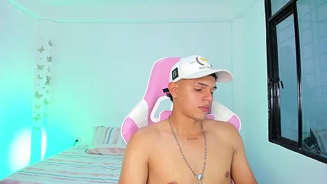 Snapshot of Adrian_Prime_ chatting on 02.04.26 Adrian Prime online show from 02.04.26