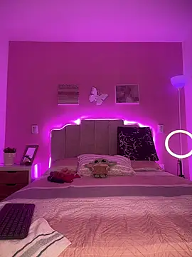 SofiaSiren online show from 03.21.26