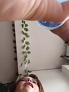 Snapshot of Rouse_24_ chatting on 02.12.26 Rouse 24 online show from 02.12.26