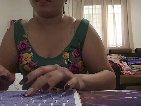 Snapshot of lady_candy85 chatting on 02.05.26 lady candy85 online show from 02.05.26