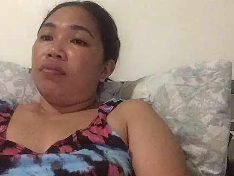 Snapshot of lady_candy85 chatting on 02.13.26 lady candy85 online show from 02.13.26