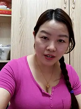 Jennie dogy online show from 04.28.26