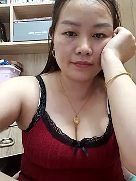 Snapshot of Jennie_dogy chatting on 05.23.26 Jennie dogy online show from 05.23.26
