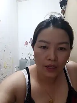 Snapshot of Jennie_dogy chatting on 05.26.26 Jennie dogy online show from 05.26.26