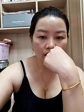 Snapshot of Jennie_dogy chatting on 06.07.26 Jennie dogy online show from 06.07.26