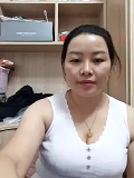 Snapshot of Jennie_dogy chatting on 06.10.26 Jennie dogy online show from 06.10.26