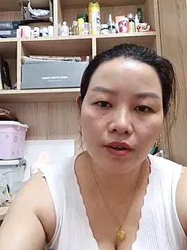 Snapshot of Jennie_dogy chatting on 06.23.26 Jennie dogy online show from 06.23.26
