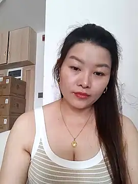 Snapshot of Jennie_dogy chatting on 06.25.26 Jennie dogy online show from 06.25.26