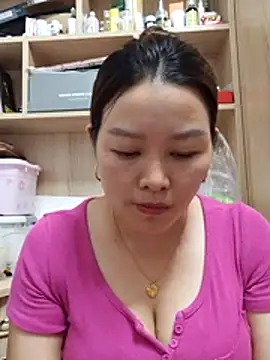 Snapshot of Jennie_dogy chatting on 06.29.26 Jennie dogy online show from 06.29.26