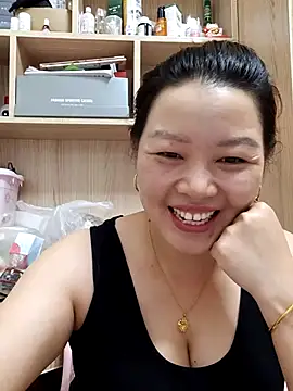 Snapshot of Jennie_dogy chatting on 08.04.26 Jennie dogy online show from 08.04.26