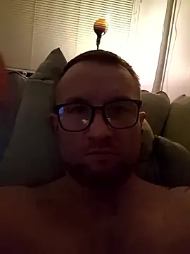 Snapshot of Tommyzzzzzz chatting on 01.18.26 Tommyzzzzzz online show from 01.18.26