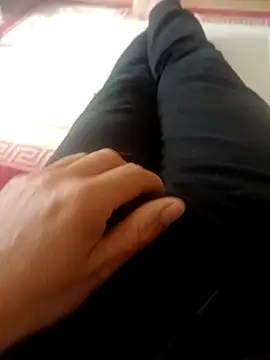 Snapshot of Serdar4535 chatting on 04.15.26 Serdar4535 online show from 04.15.26