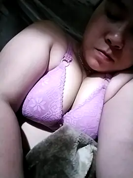 Snapshot of Erika--006 chatting on 02.14.26 Erika--006 online show from 02.14.26