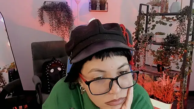 Snapshot of NeoGeisha chatting on 05.16.26 NeoGeisha online show from 05.16.26