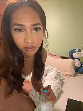 lyla luv online show from 03.04.26