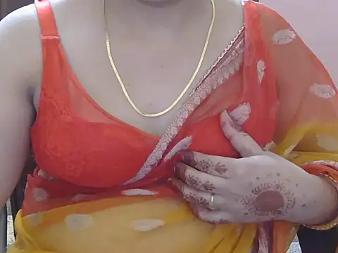 Snapshot of Cute_Sheetal chatting on 05.10.26 Cute Sheetal online show from 05.10.26