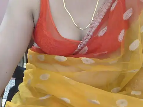 Snapshot of Cute_Sheetal chatting on 05.26.26 Cute Sheetal online show from 05.26.26