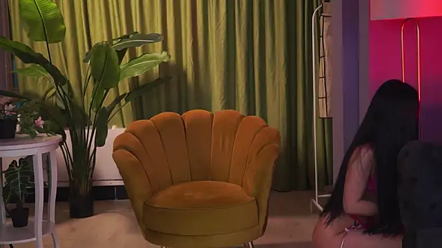 DelilahRayn online show from 04.18.26