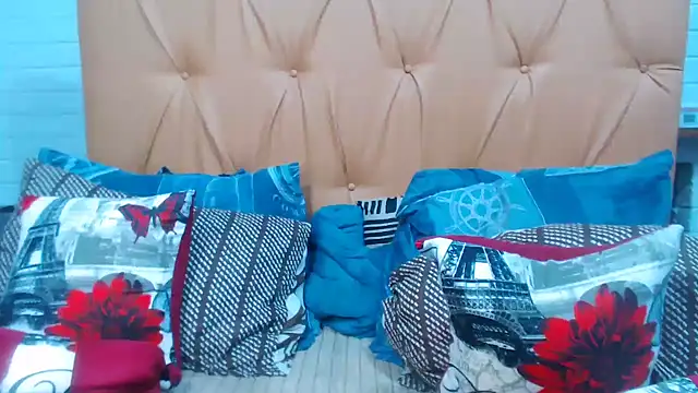 Snapshot of Ladyxx21 chatting on 02.23.26 Ladyxx21 online show from 02.23.26