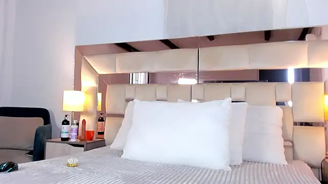 EloiseClairmont online show from 03.20.26