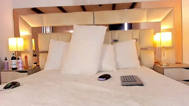 EloiseClairmont online show from 04.13.26