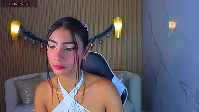 Snapshot of Perla_Moon_Tx chatting on 02.07.26 Perla Moon Tx online show from 02.07.26