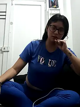 Snapshot of Dahlia-Rose chatting on 02.25.26 Dahlia-Rose online show from 02.25.26