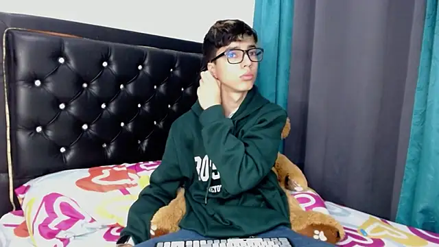 Snapshot of gabriel_x18 chatting on 02.17.26 gabriel x18 online show from 02.17.26