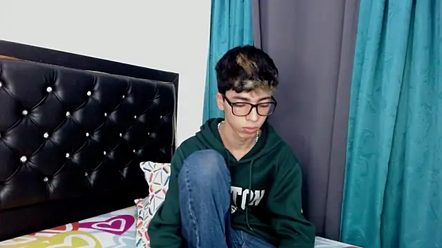 Snapshot of gabriel_x18 chatting on 03.02.26 gabriel x18 online show from 03.02.26