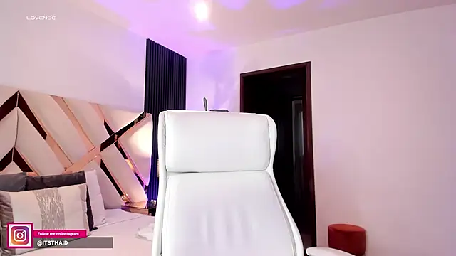 Snapshot of missthailand_ chatting on 02.26.26 missthailand online show from 02.26.26