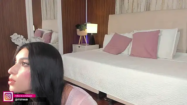 Snapshot of missthailand_ chatting on 04.21.26 missthailand online show from 04.21.26