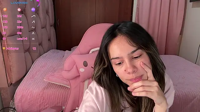 Snapshot of Zaphiroo_10 chatting on 02.20.26 Zaphiroo 10 online show from 02.20.26