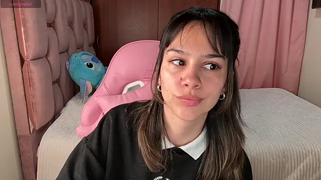 Snapshot of Zaphiroo_10 chatting on 02.25.26 Zaphiroo 10 online show from 02.25.26