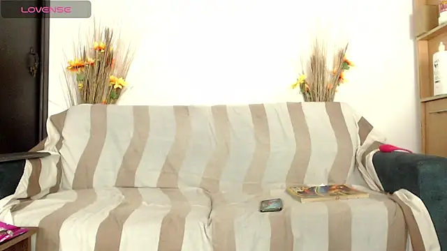 Snapshot of DalilaQueen_blowjob1 chatting on 02.28.26 DalilaQueen blowjob1 online show from 02.28.26