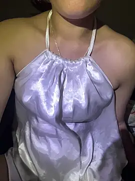 Snapshot of DoliceGirl2k chatting on 05.27.26 DoliceGirl2k online show from 05.27.26