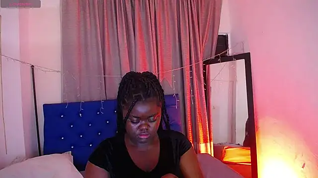 Snapshot of neighbor-ebony chatting on 06.21.26 neighbor-ebony online show from 06.21.26