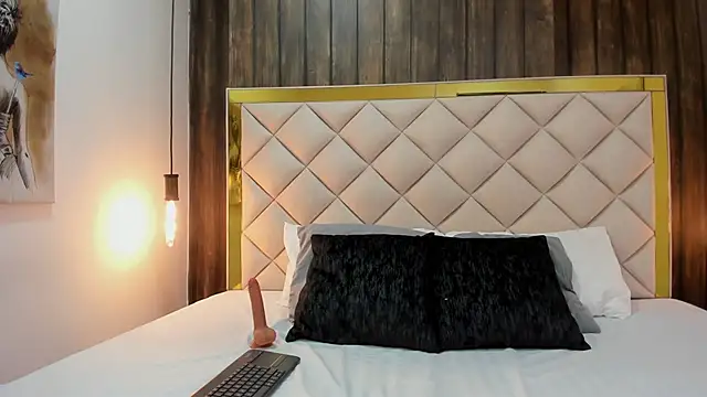 Snapshot of samanthaa_rosee__ chatting on 02.08.26 samanthaa rosee online show from 02.08.26