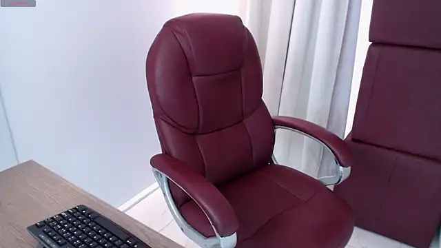 MiaAllure online show from 04.05.26