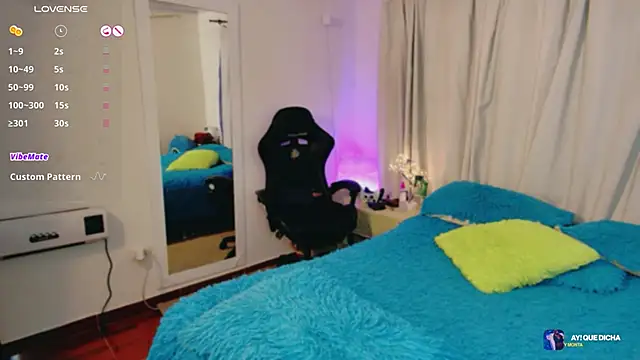 Snapshot of Clary_Fray_ chatting on 02.28.26 Clary Fray online show from 02.28.26