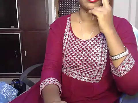 VixenNandhu online show from 04.18.26