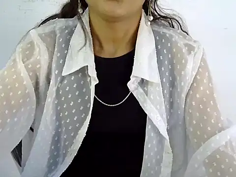 Snapshot of Mehaak_ chatting on 06.18.26 Mehaak online show from 06.18.26