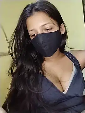 Snapshot of Naina-hott chatting on 05.12.26 Naina-hott online show from 05.12.26