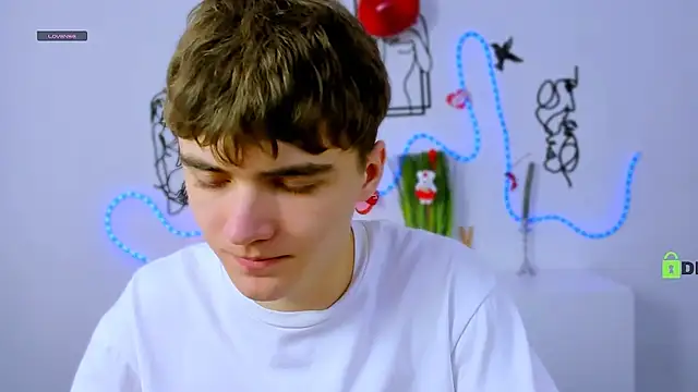 Snapshot of emil_lucky chatting on 02.18.26 emil lucky online show from 02.18.26